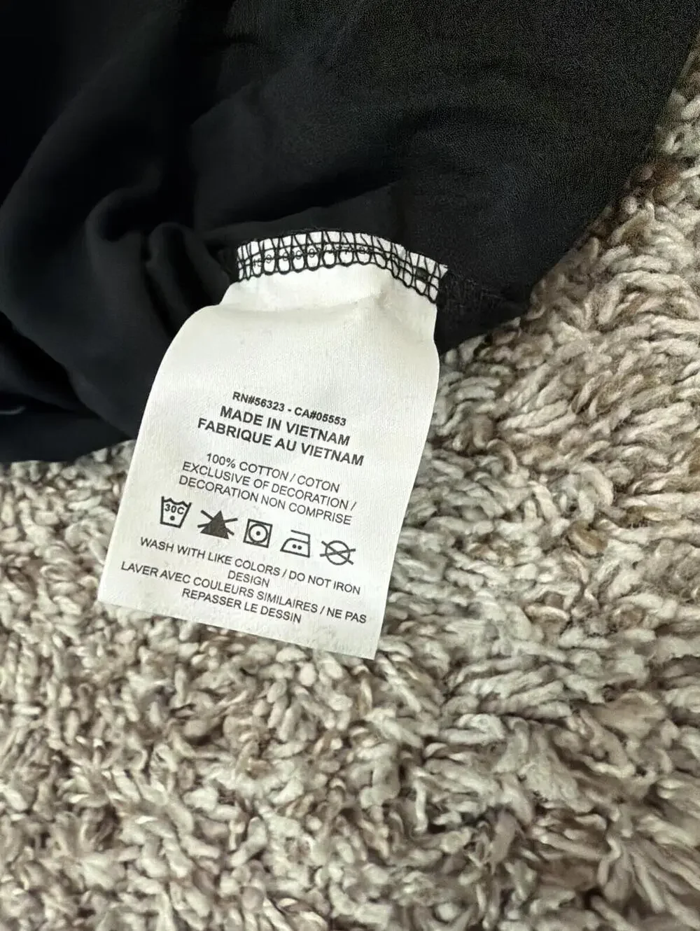 Nike Boys Medium+ Husky Black Graphic T-Shirt
